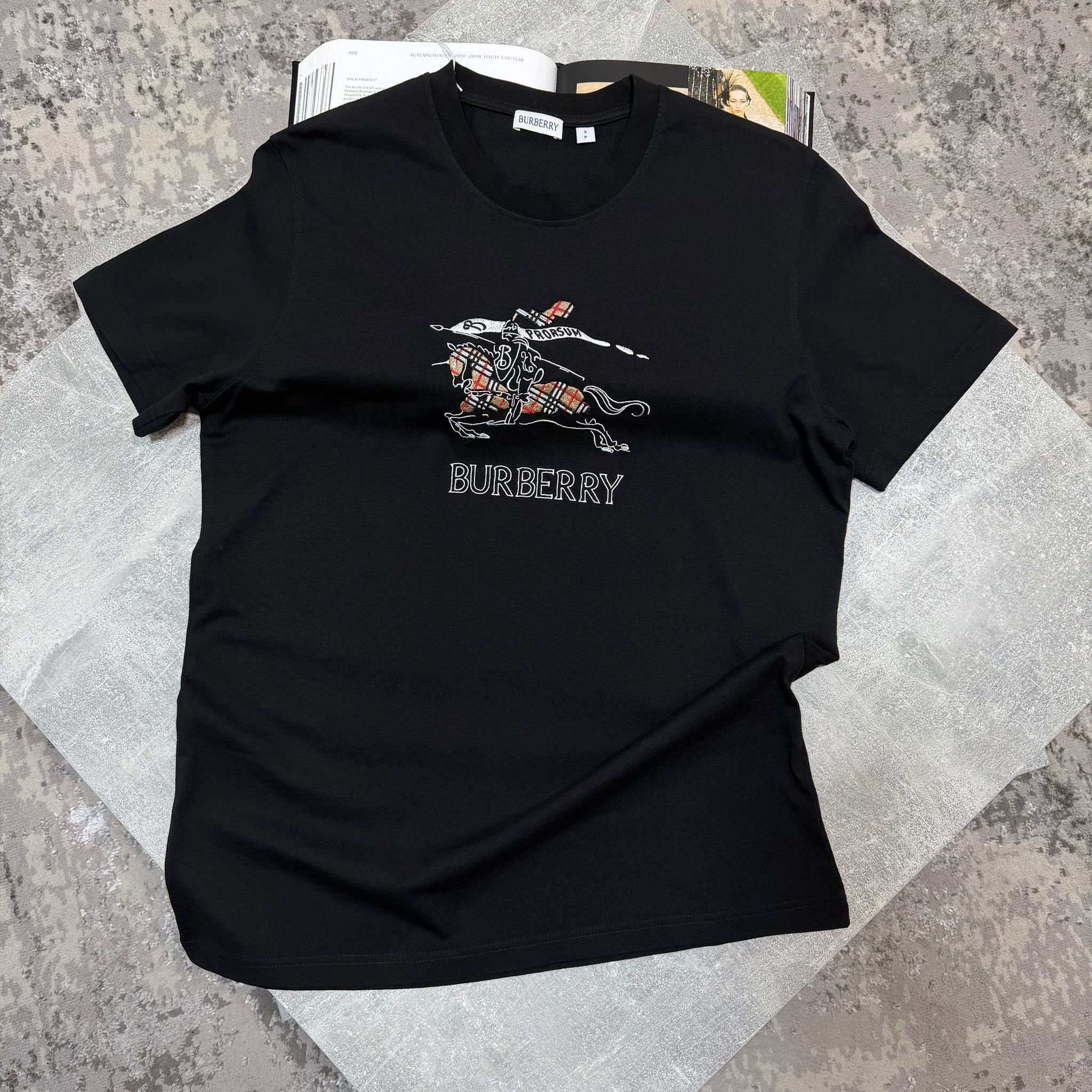 Burb Tshirt Black