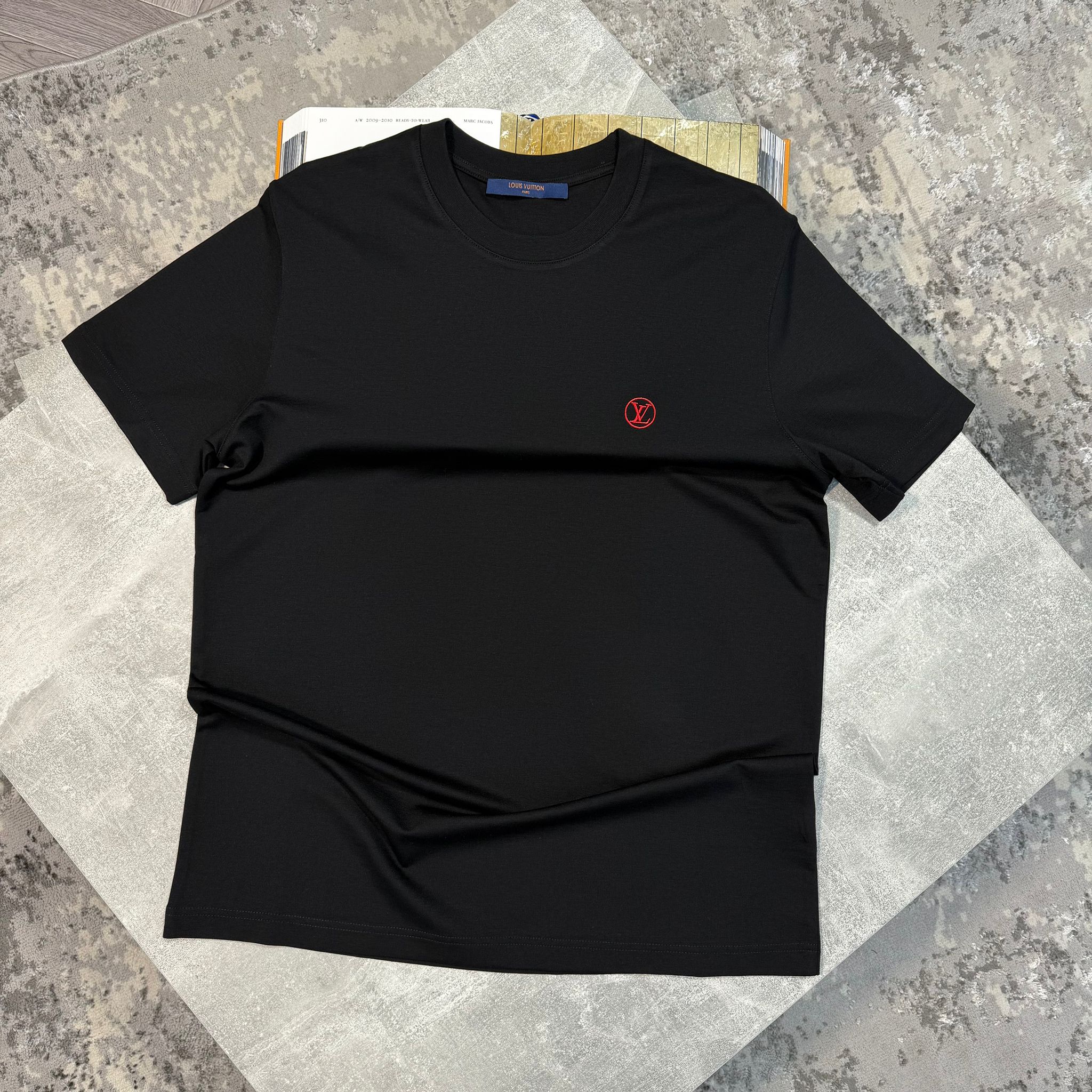 LV Tshirt Black