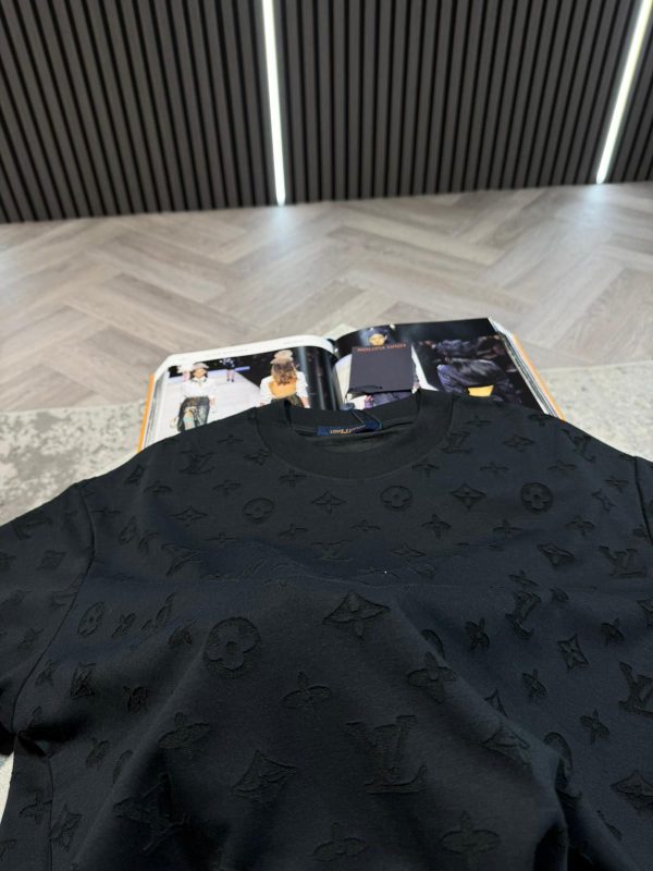 LV Tshirt Black - Image 3