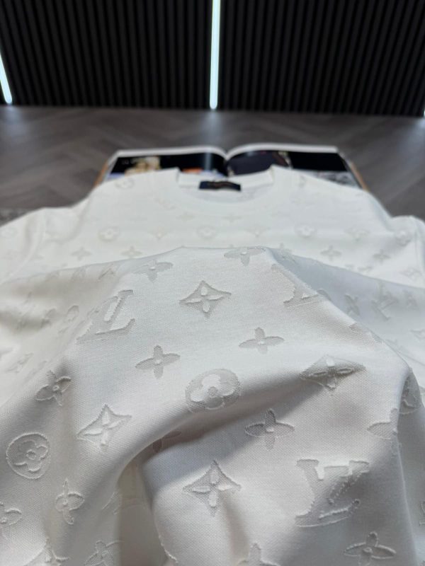 LV Tshirt White - Image 3