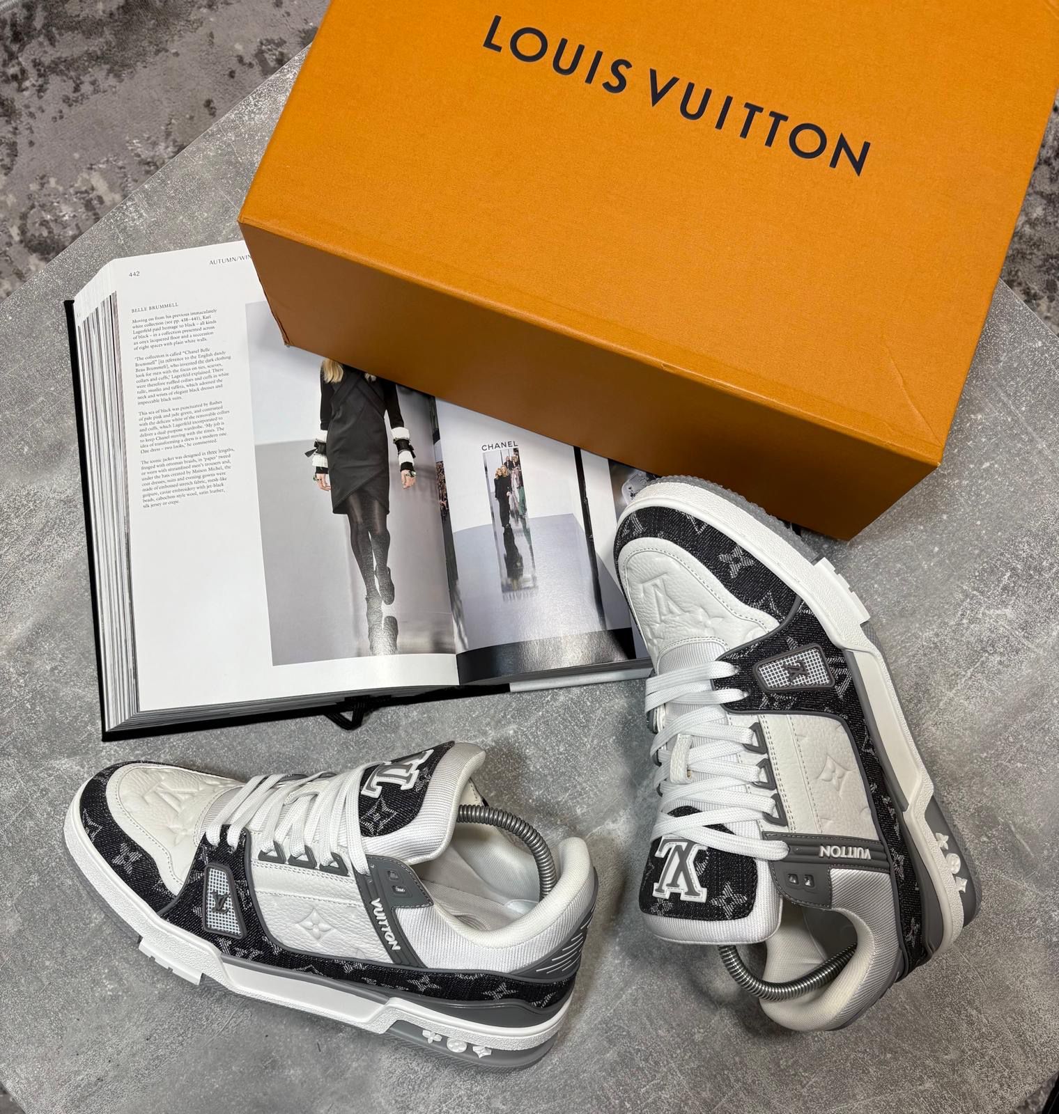 LV Sneaks Grey - Image 2
