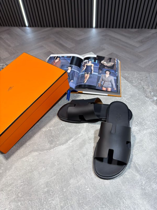 Herms Sliders