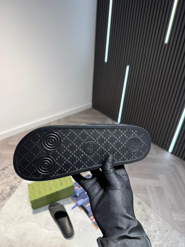 UCCI Sliders - Image 7