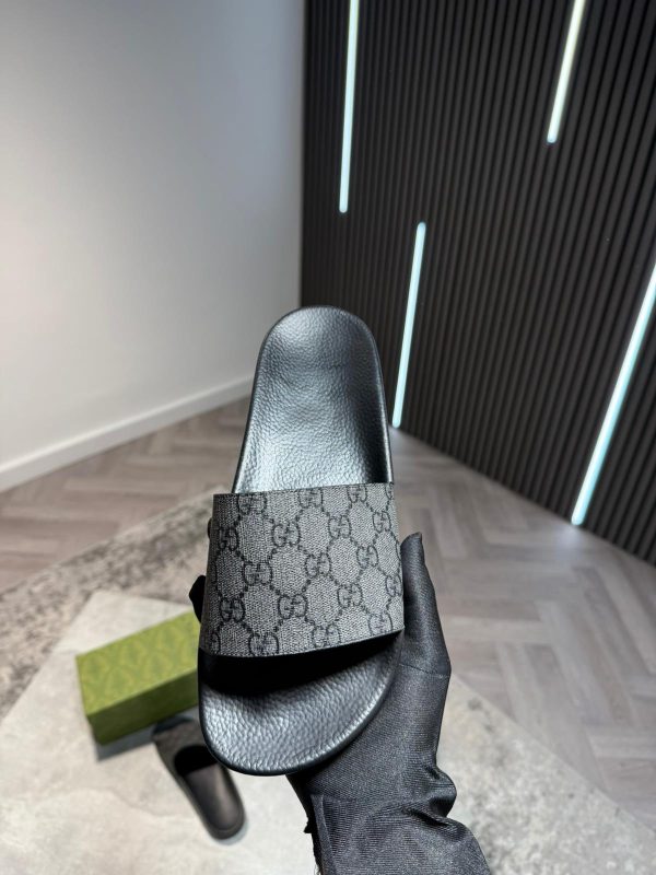 UCCI Sliders - Image 2