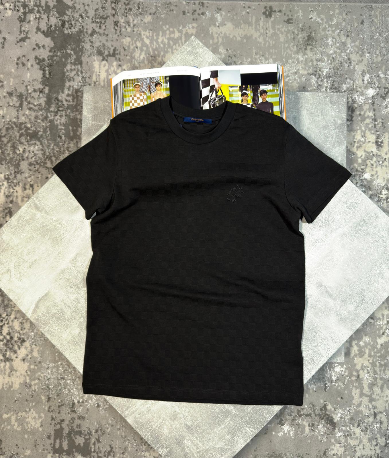 LV Tshirt Black
