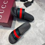 Ucci Slides