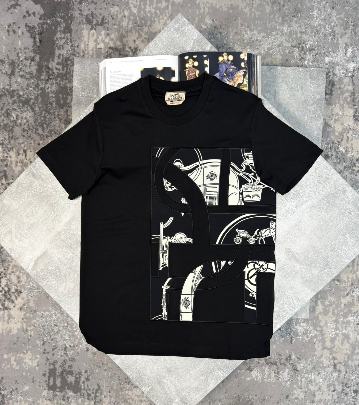 Herm Tshirt Black