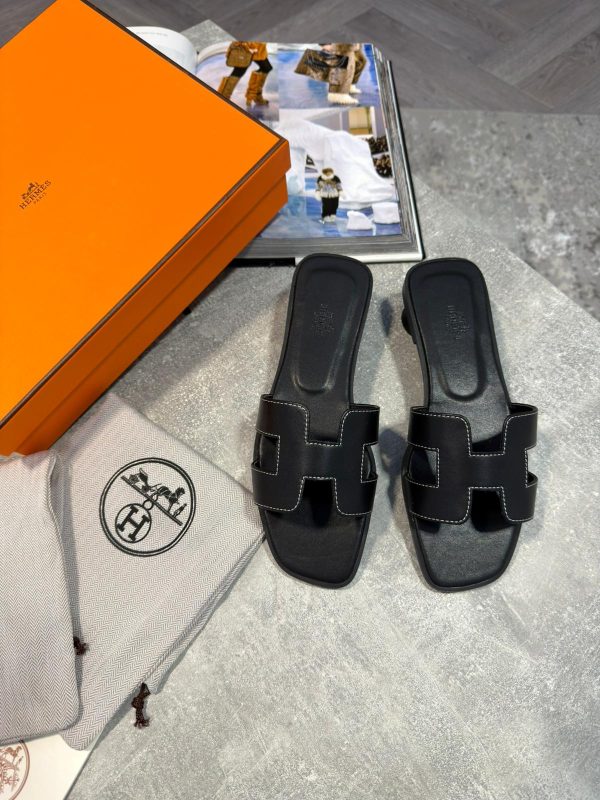 Herm Women sliders Black