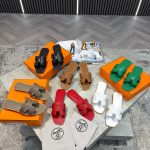 Herm Women sliders