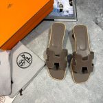 Herm Women sliders