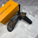 LV Brown Sliders