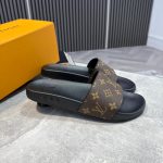 LV Brown Sliders