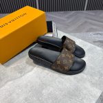 LV Brown Sliders