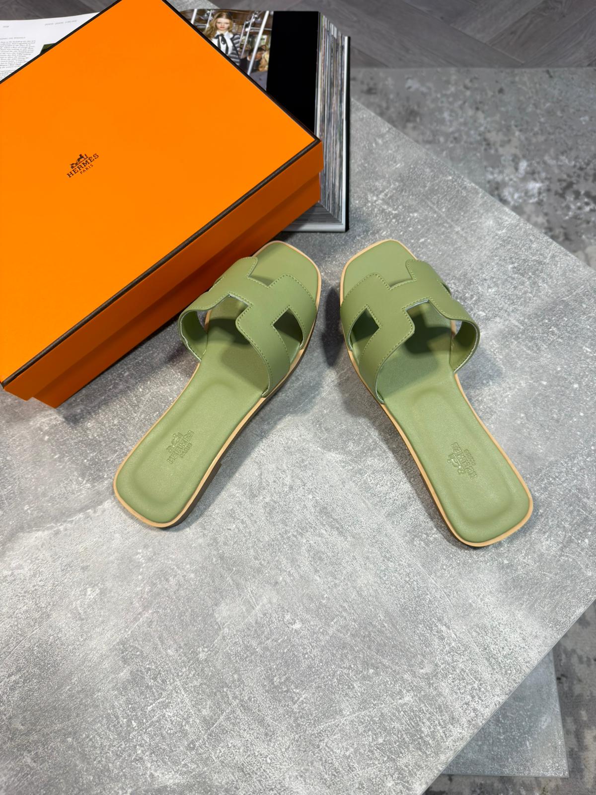 Herm Sliders womens - Image 4