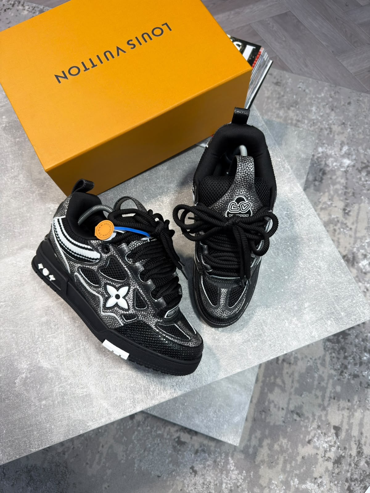 LV Skates - Image 2