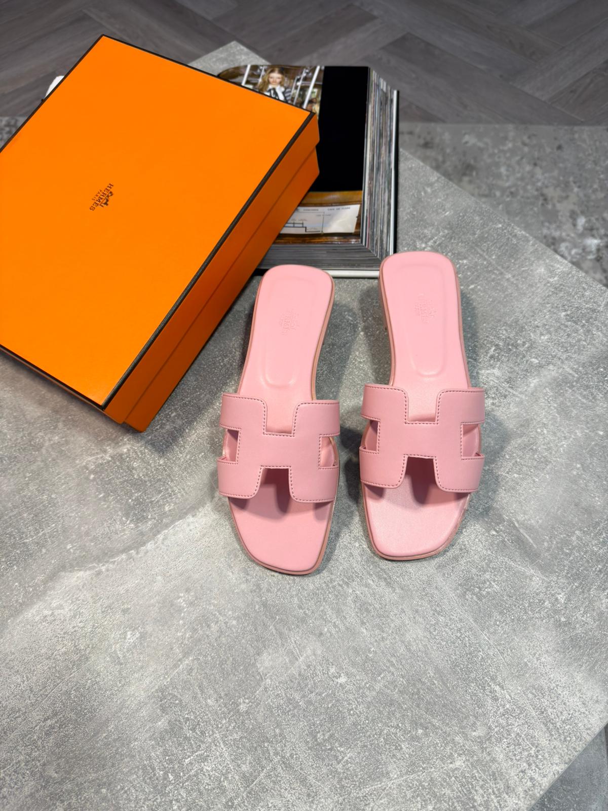 Herm Sliders Women