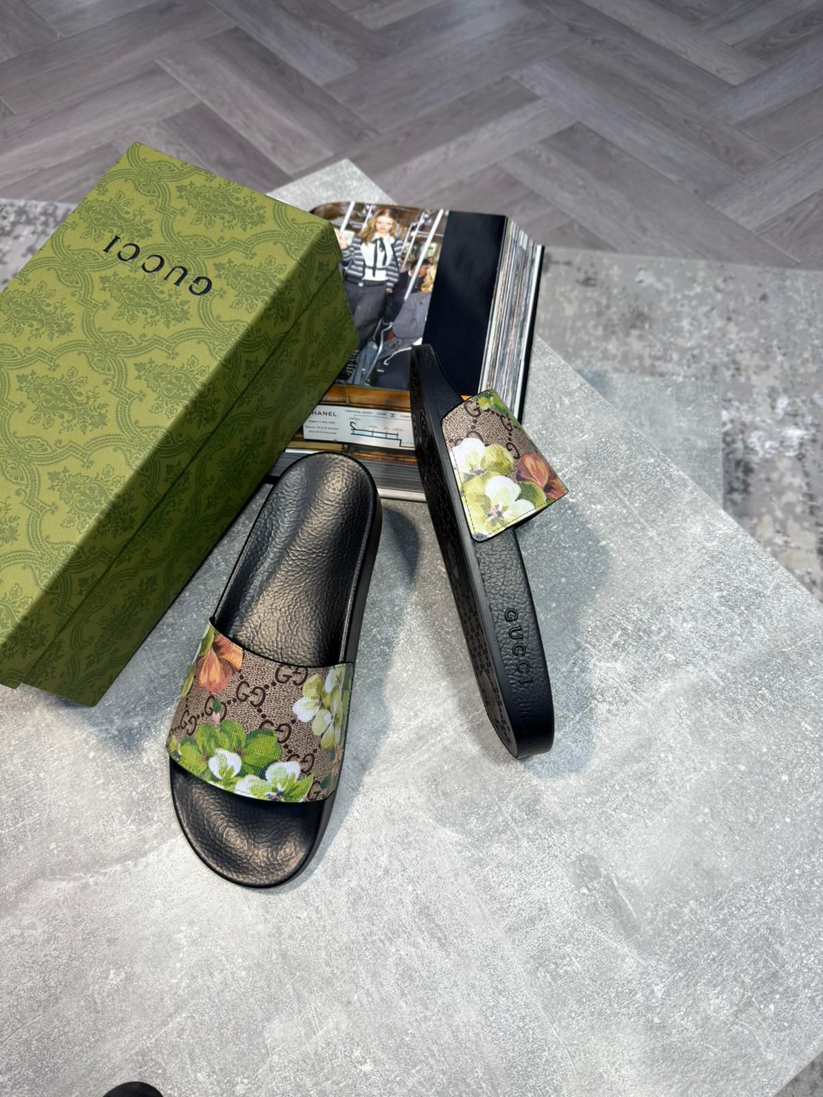 Gucci Sliders Women - Image 3