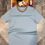 Burb Tshirt Sky