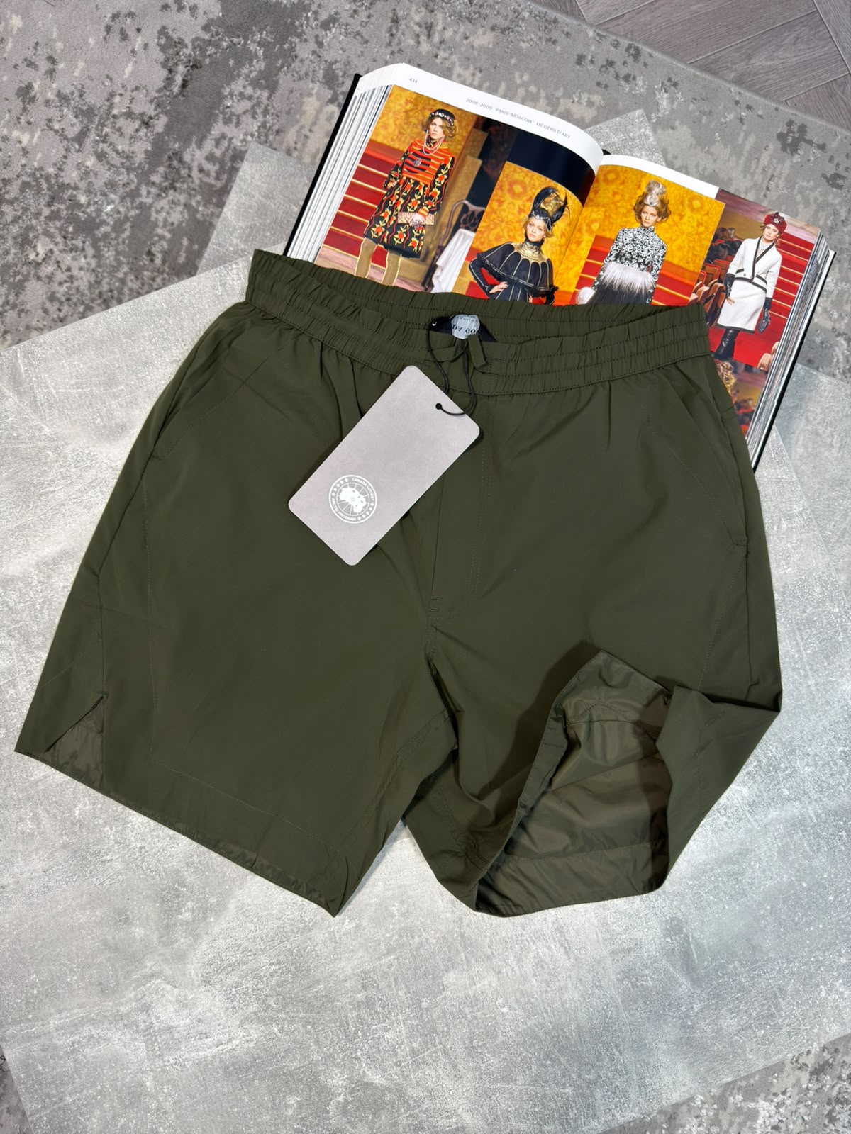 Goose shorts Green - Image 2