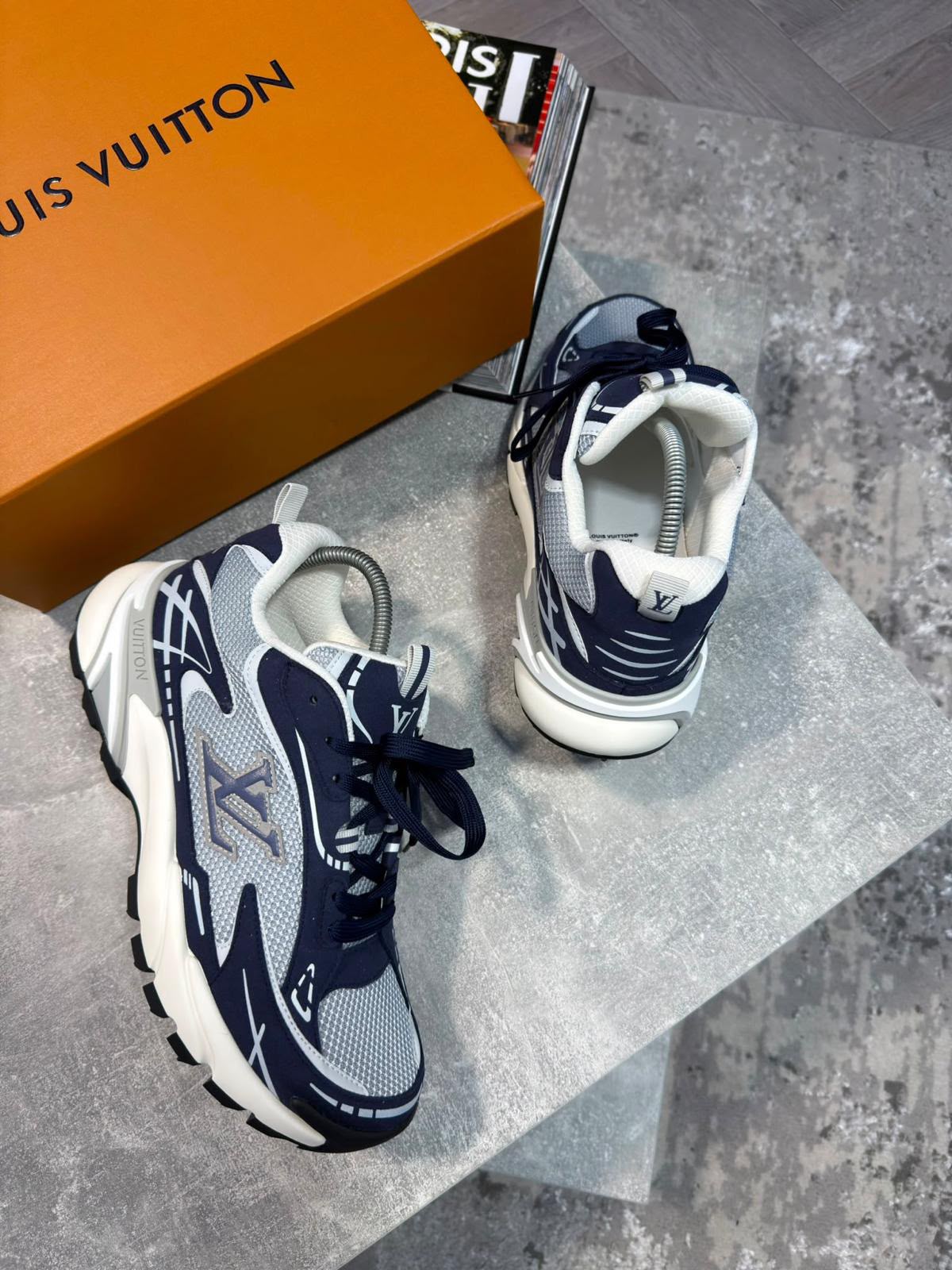 LV Tactic Runner Blue - Image 4