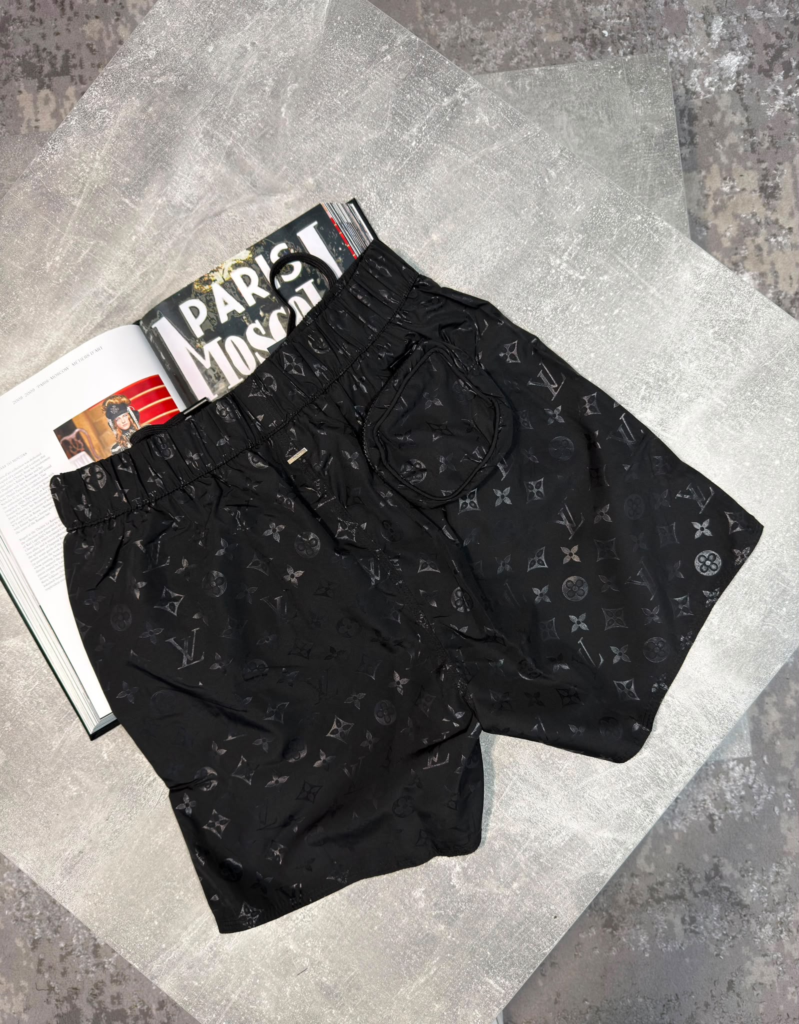 LV shorts - Image 2