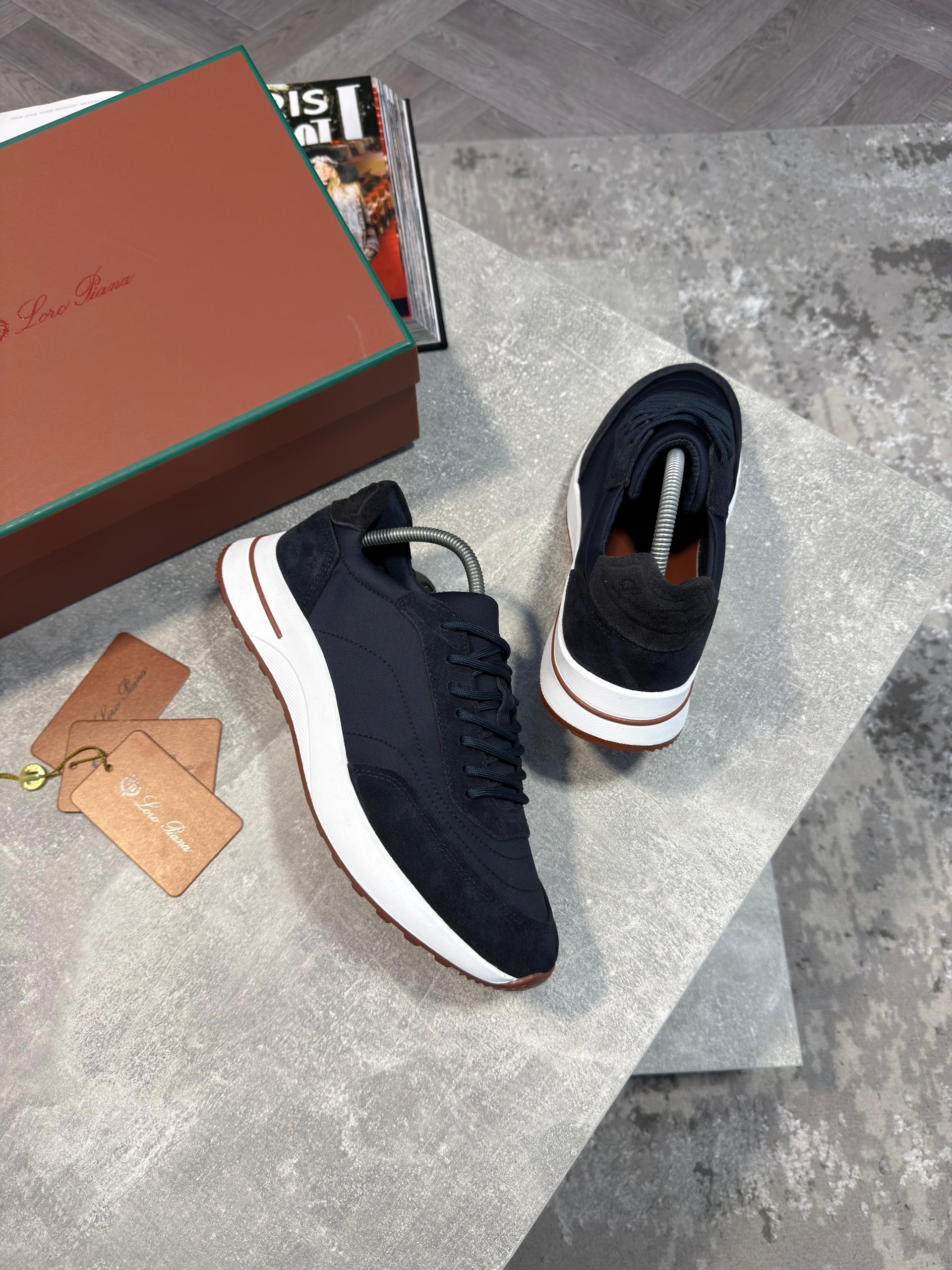 Loro P Navy - Image 2