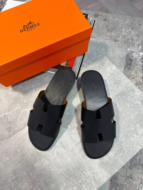 Hermes Sliders Black