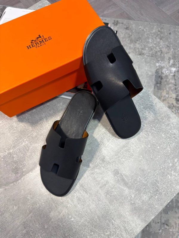 Hermes Sliders Black - Image 3
