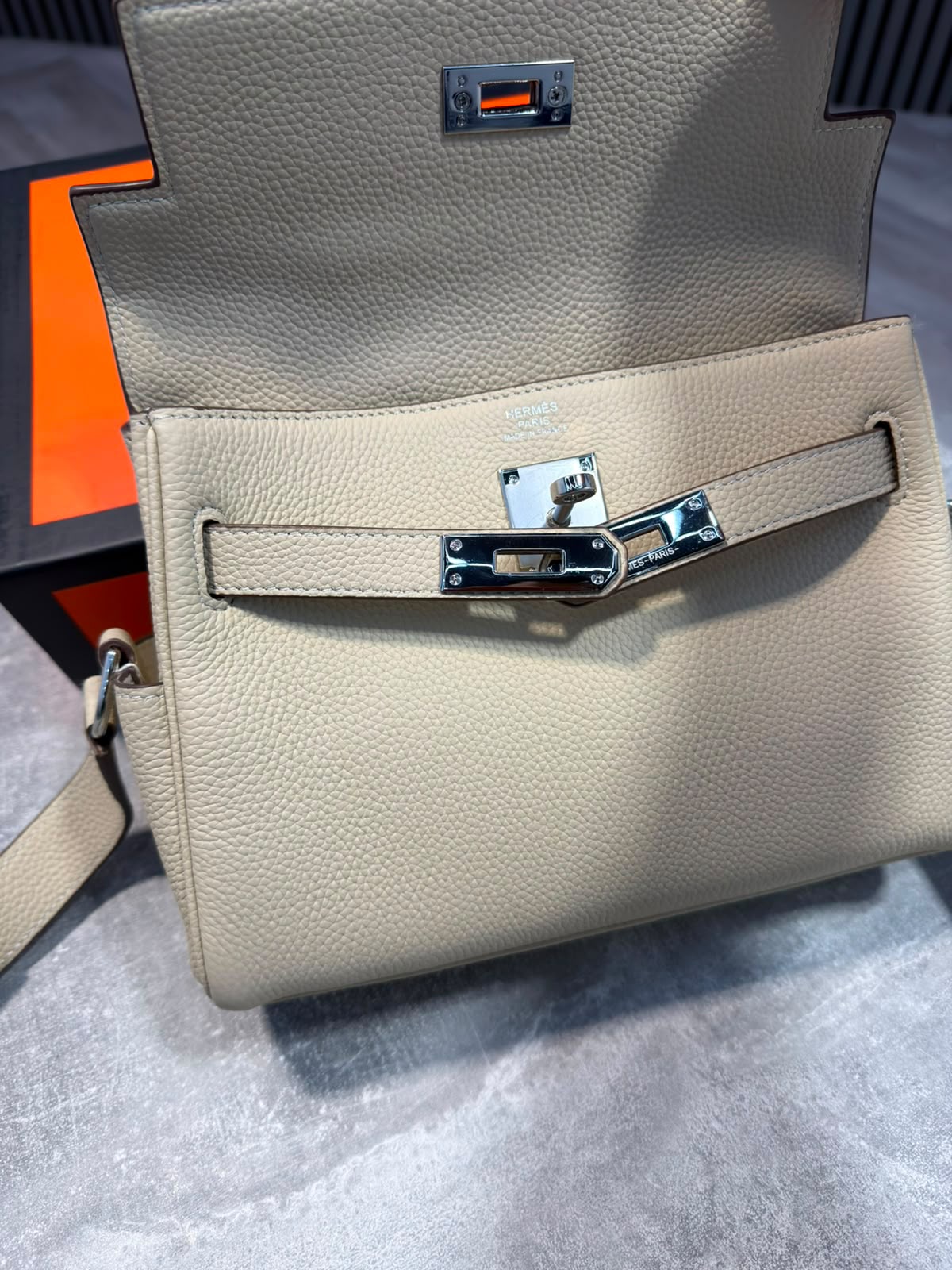HM Mens Bag Beige - Image 5