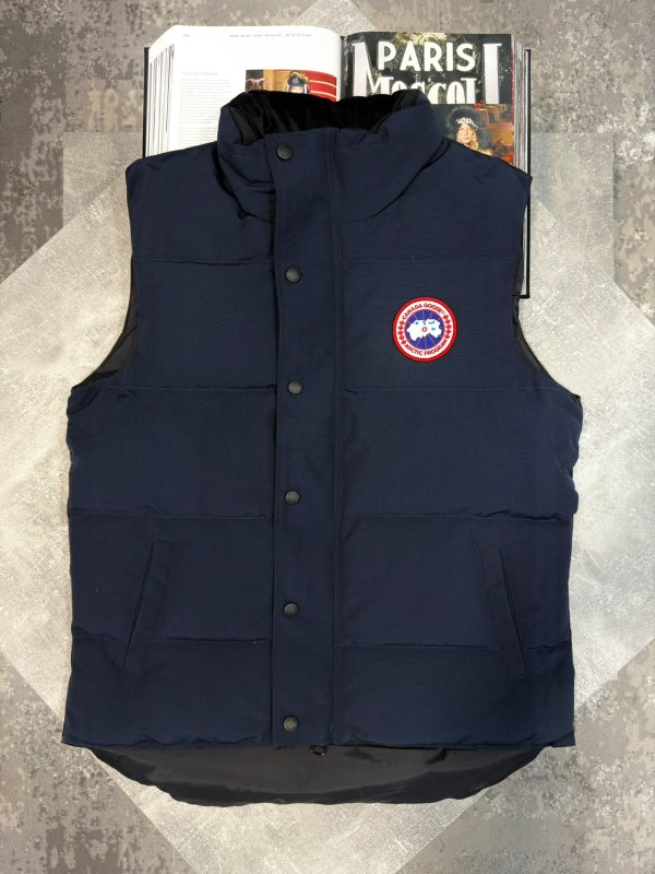 CG body warmer Red badge Navy