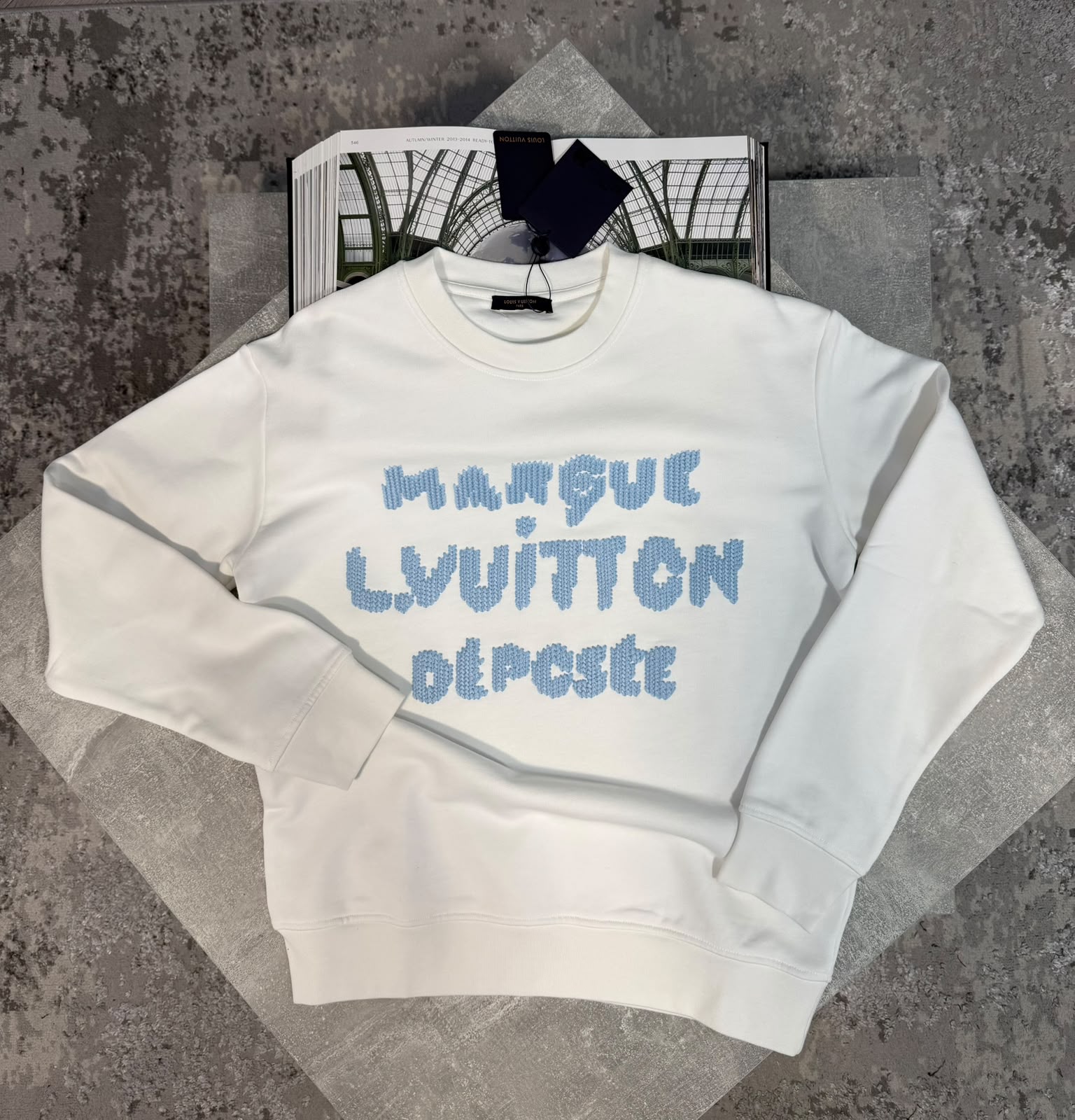 LV Jumper White