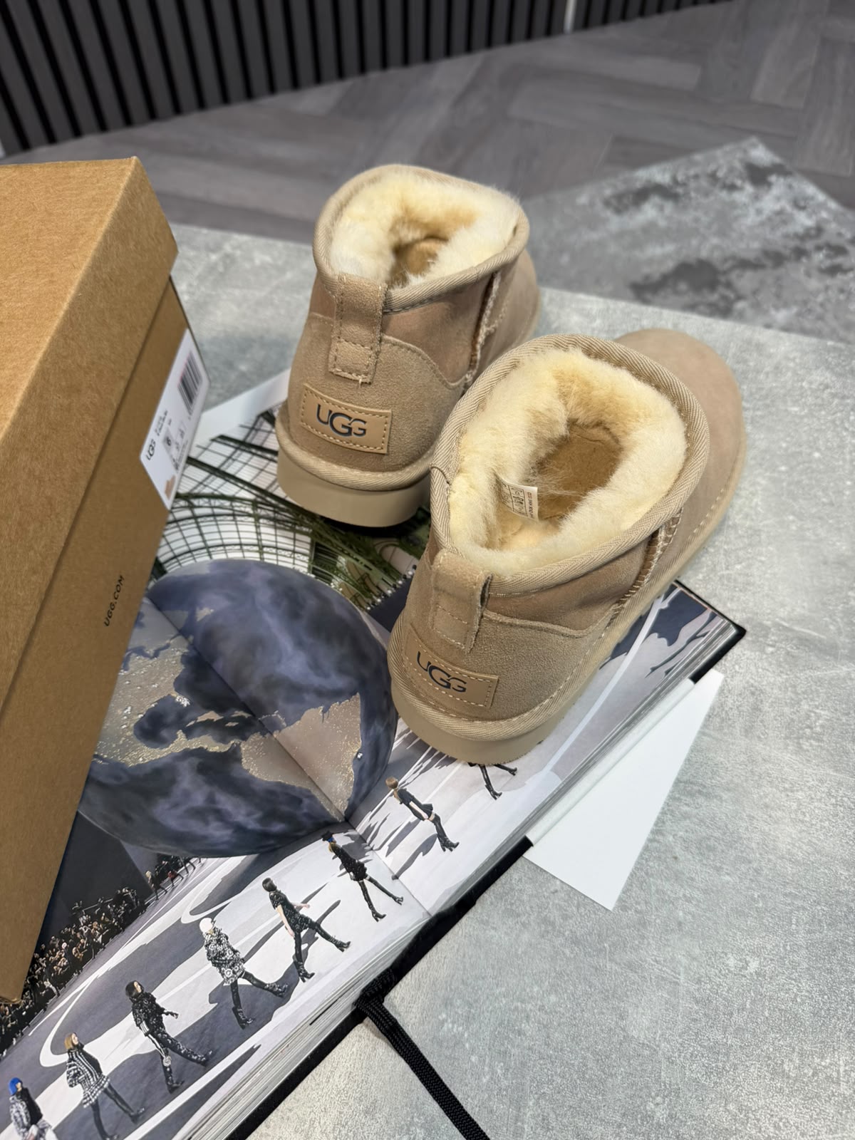 UGG Boots Beige - Image 4