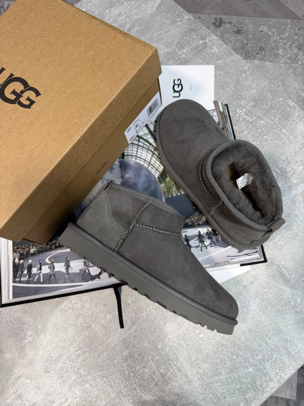 UGG Boots Grey