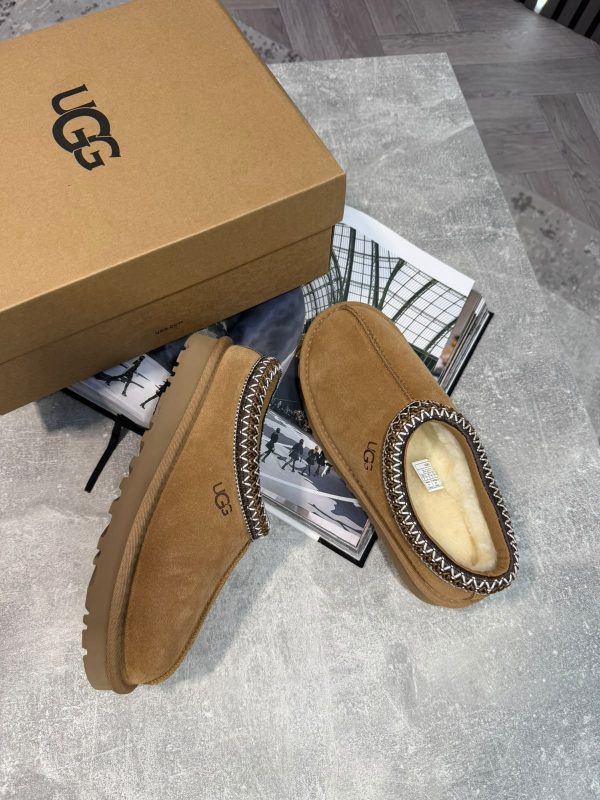 UGG Boots Tan