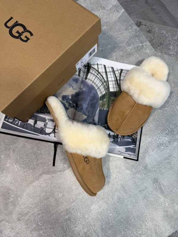 UGG Boots Tan