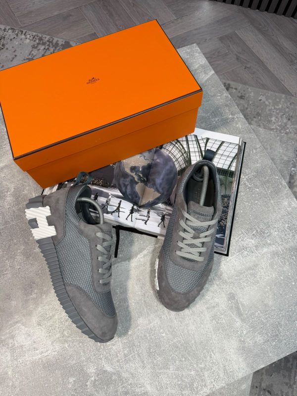 HM Trainer -  Grey - Image 2
